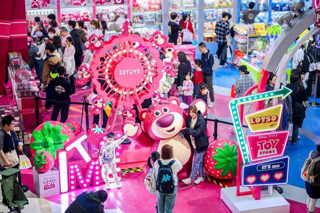 冲港股上市但靠授权IP难打天下新葡京娱乐场app52TOYS(图2)